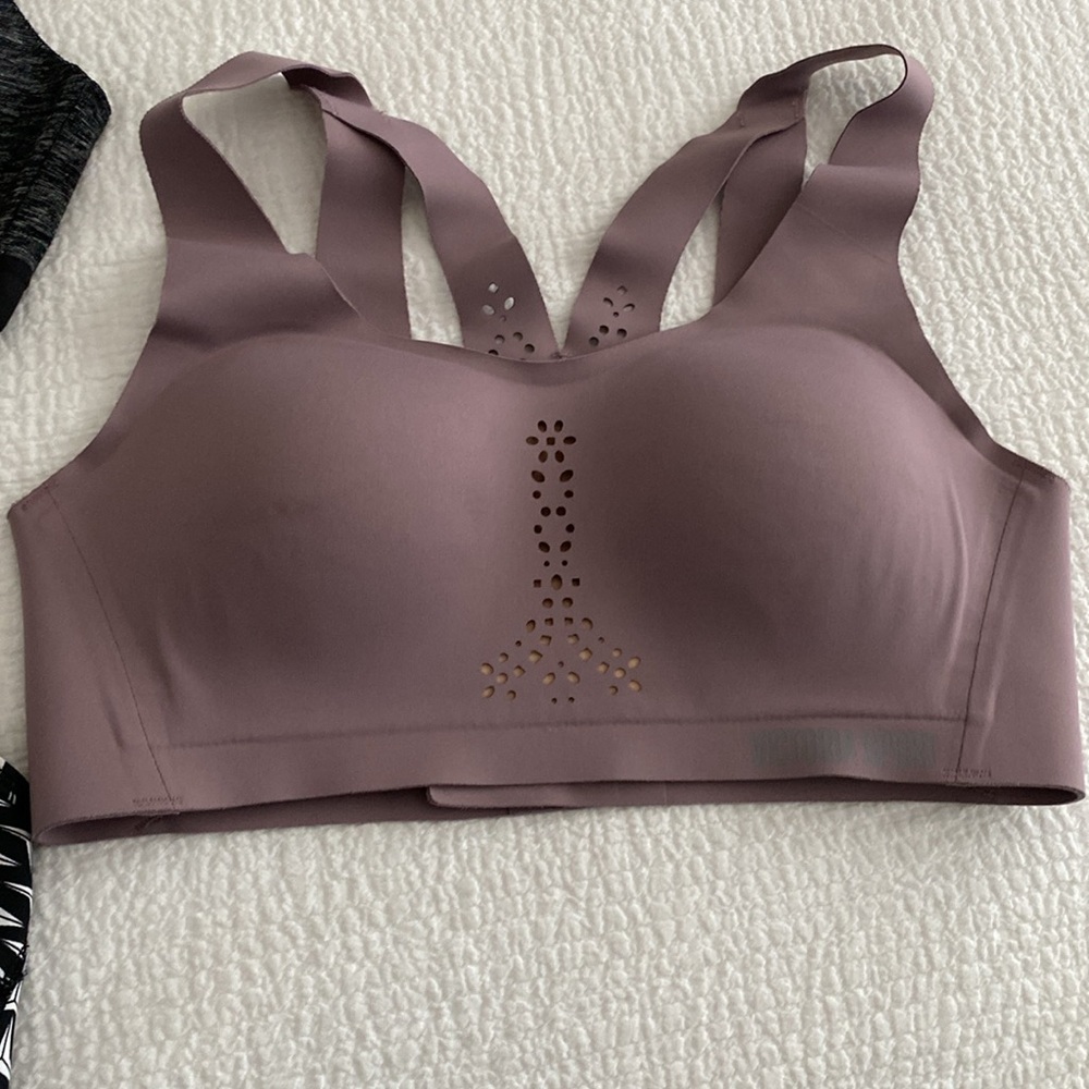 3 Victoria Secret Sport Bras - Picture 3 of 7